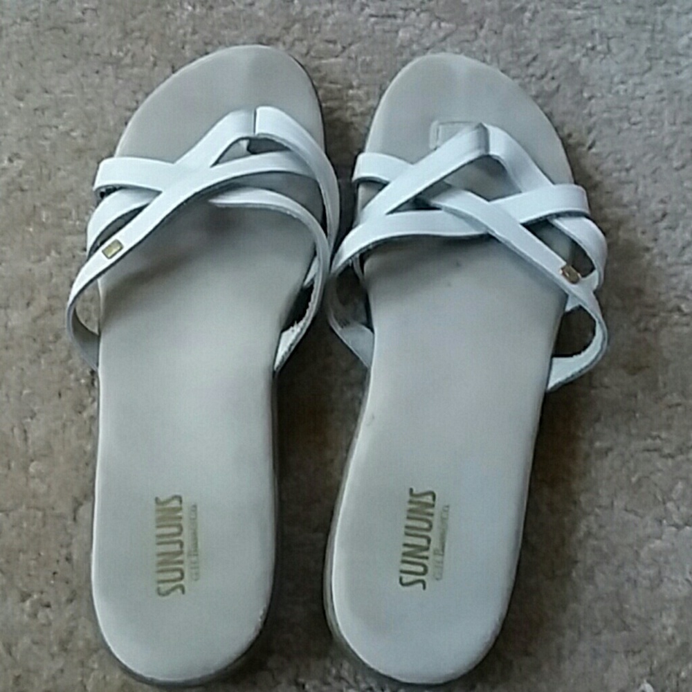 Bass Sunjuns sandals size 9.5